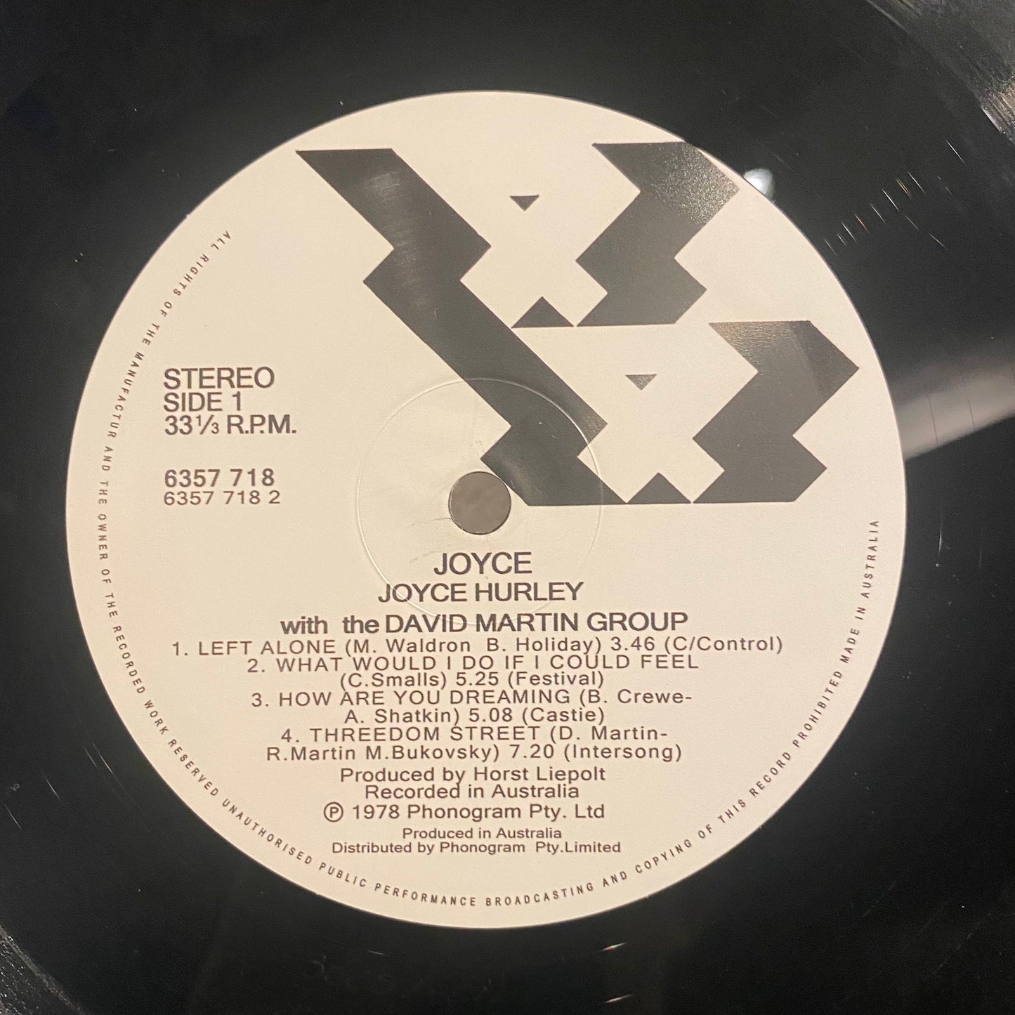 【USED】Joyce Hurley - Joyce