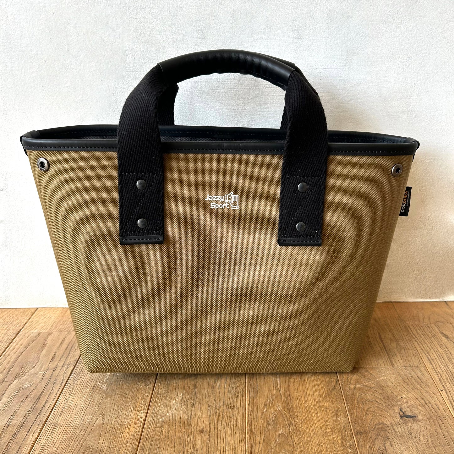 【残りわずか/限定】intoxic × Jazzy Sport “Vinyl 7” トートバッグ / コヨーテ × グレー