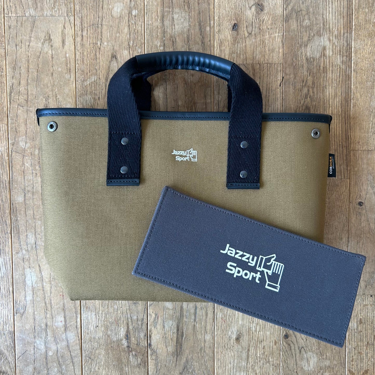 【残りわずか/限定】intoxic × Jazzy Sport “Vinyl 7” トートバッグ / コヨーテ × グレー