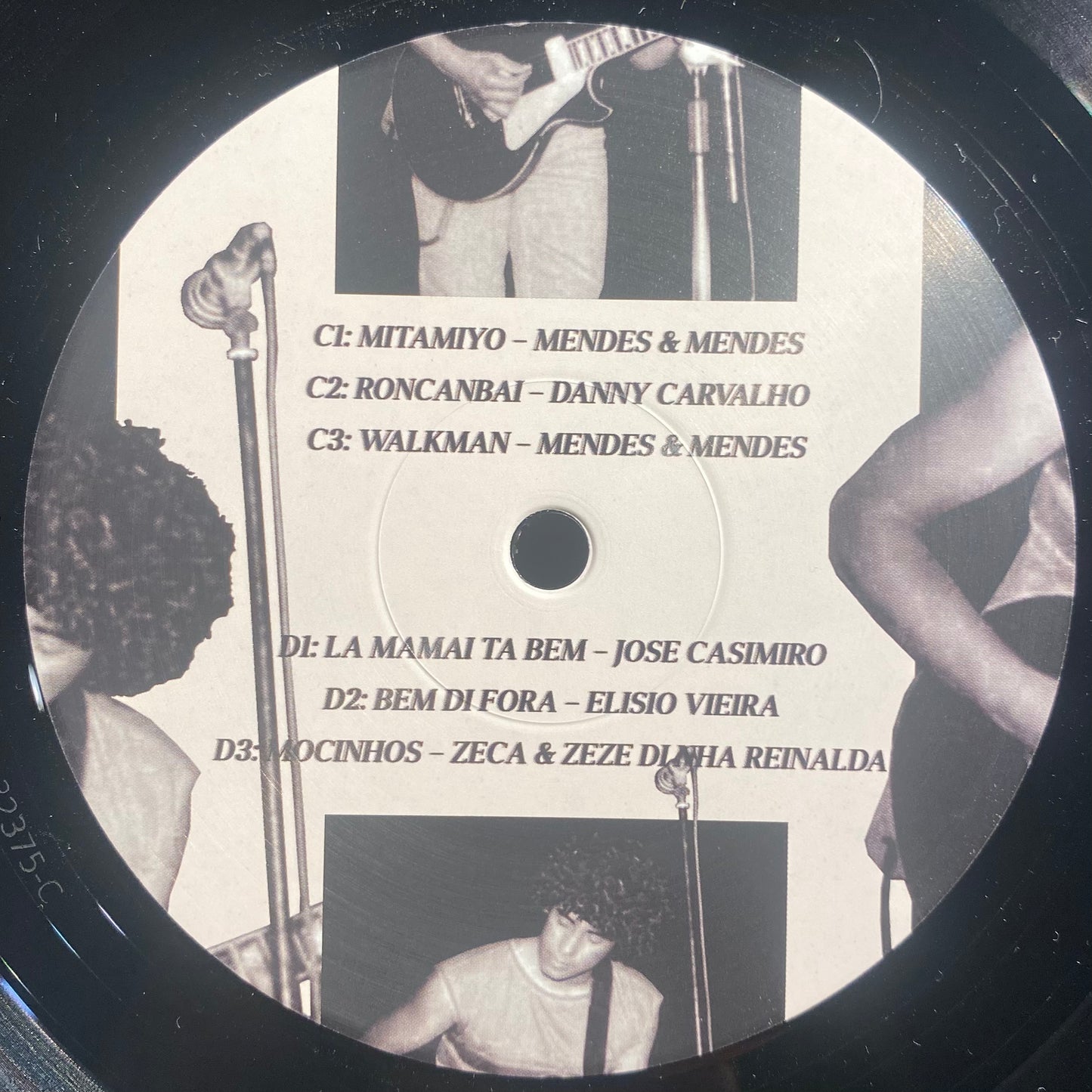 【USED】V.A -  Radio Verde (Compiled by Arp Frique and Americo Brito)