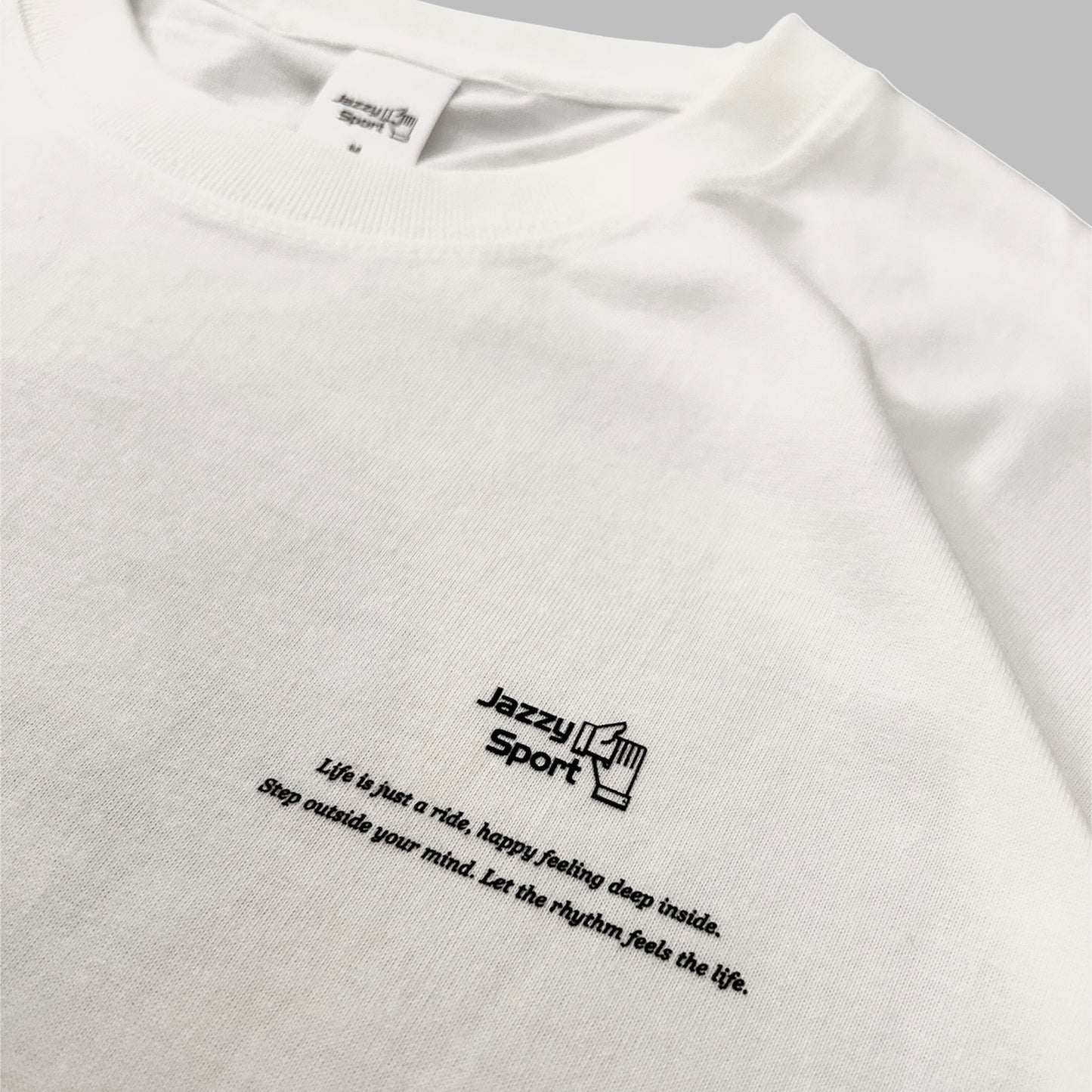 【NEW／限定】James Mason x Jazzy Sport - "Rhythm Of Life" Tシャツ ／ バニラホワイト