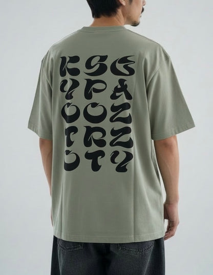 【残りわずか／NEW】JSK Vertical Logo -OBI- Tシャツ ／ セージグリーン
