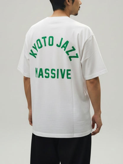 【NEW】Kyoto Jazz Massive x JS Kyoto "College Logo" T-Shirt ／バニラホワイト x グリーン