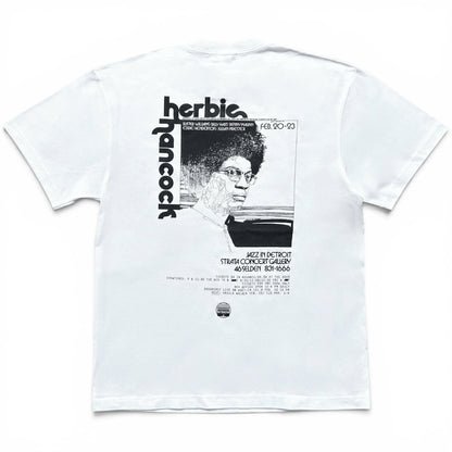 【NEW】Strata Records // Jazzy Sport "Herbie" Tシャツ（ホワイト）