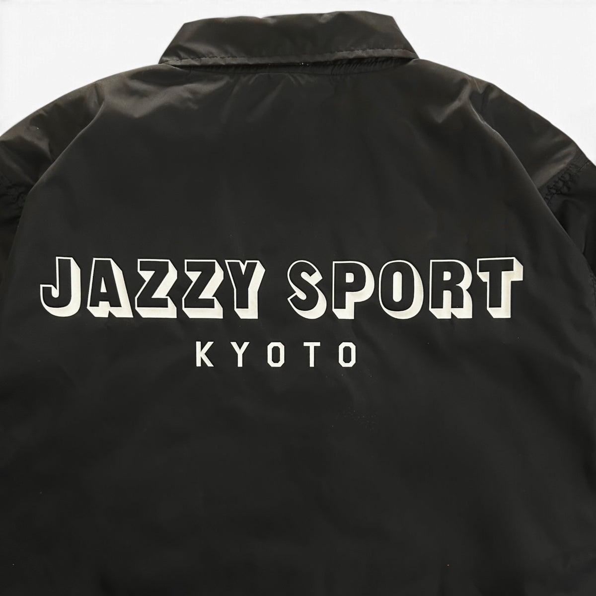 【NEW】Jazzy Sport Kyoto コーチジャケット／ブラック