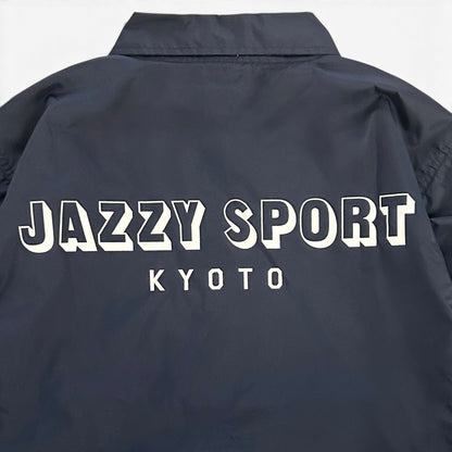 【NEW】Jazzy Sport Kyoto コーチジャケット／ネイビー